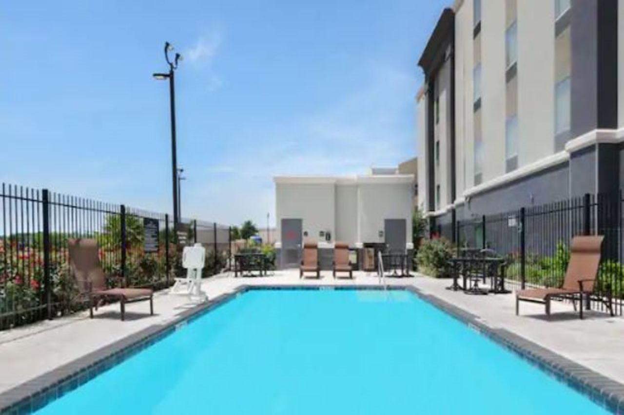 Hampton Inn & Suites San Antonio Brooks City Base, Tx Kültér fotó