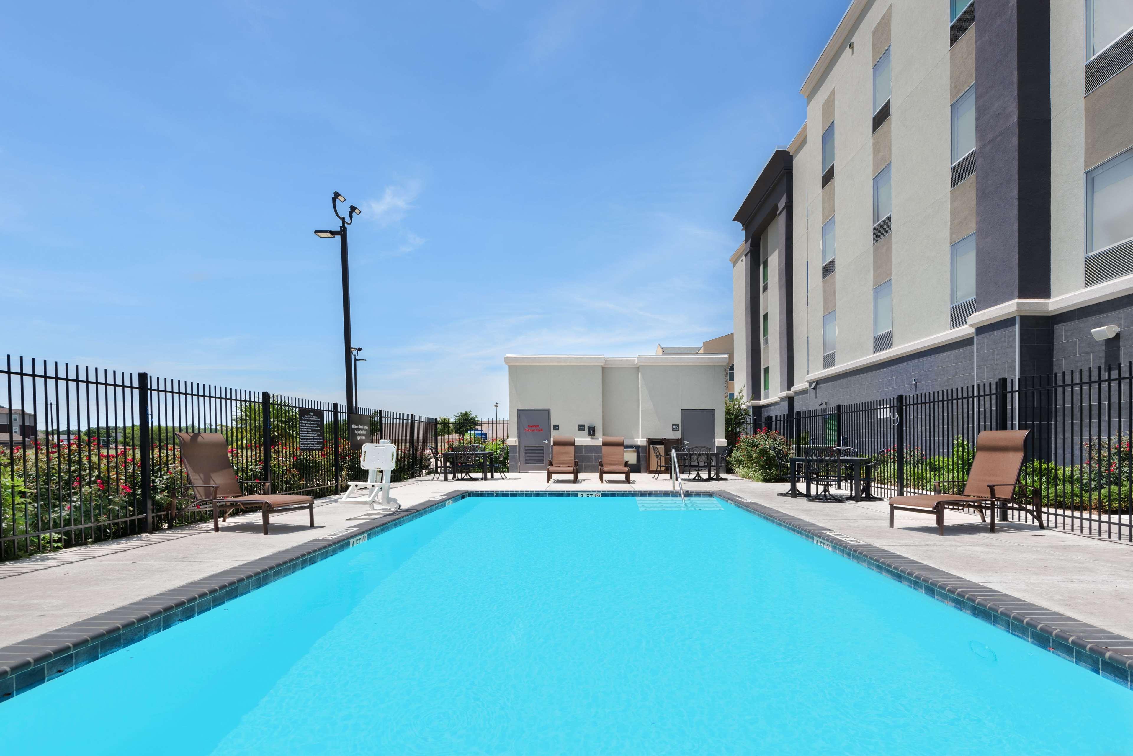 Hampton Inn & Suites San Antonio Brooks City Base, Tx Kültér fotó